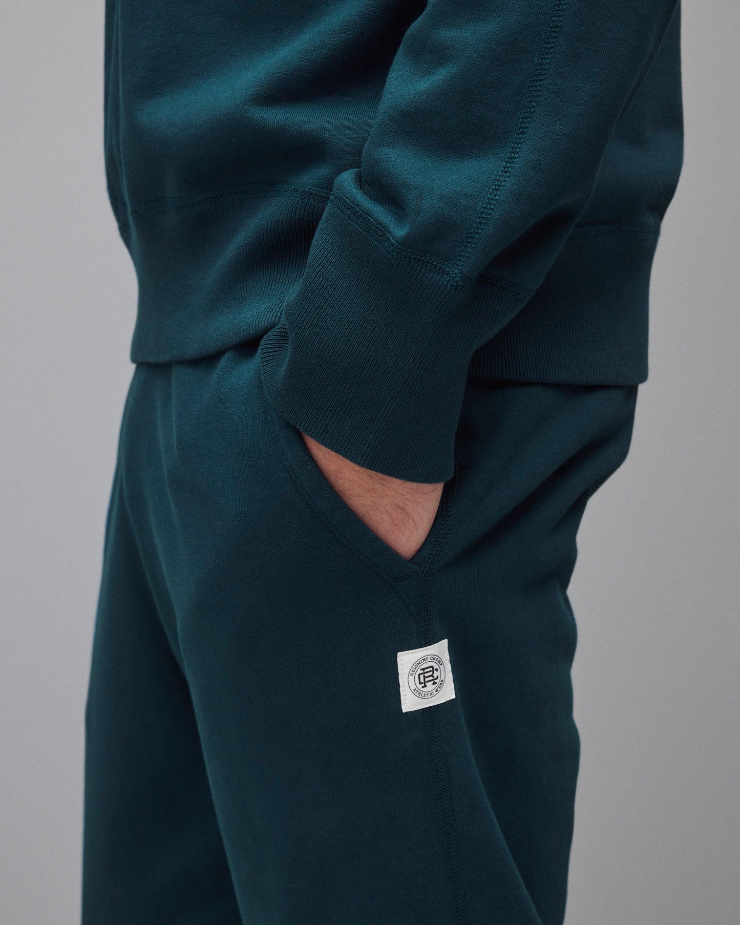 Midweight Terry Slim Sweatpant