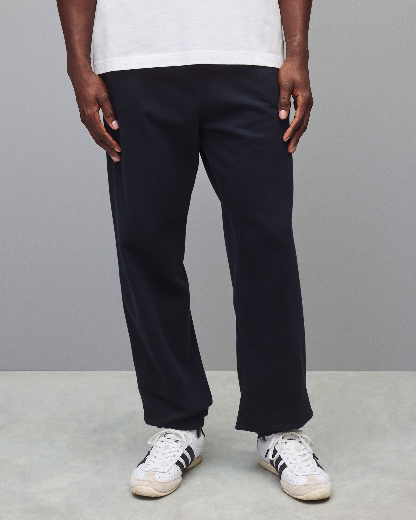 Midweight Terry Relaxed Cuffed Sweatpant