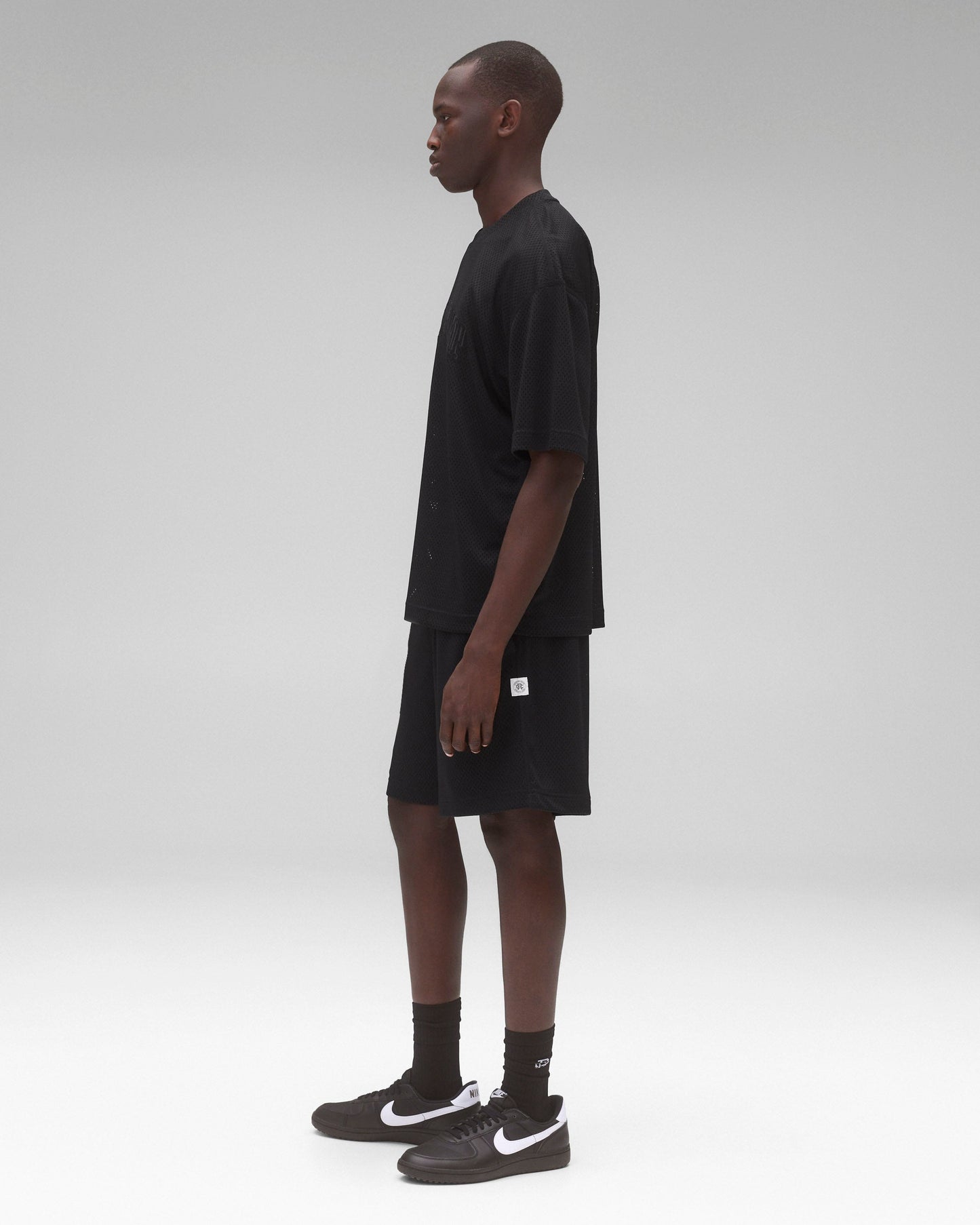 Athletic Mesh Relaxed Short 7"