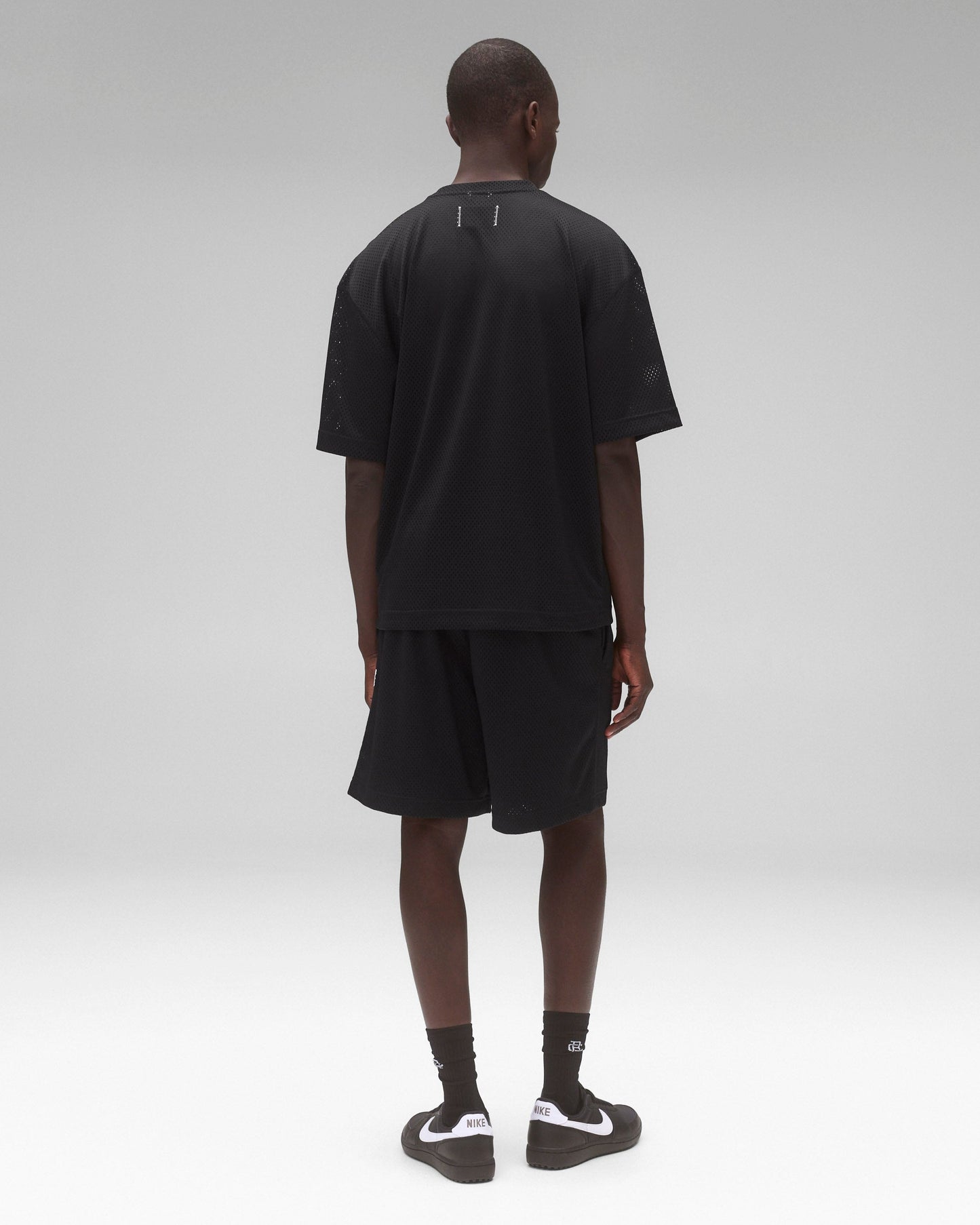 Athletic Mesh Relaxed Short 7"